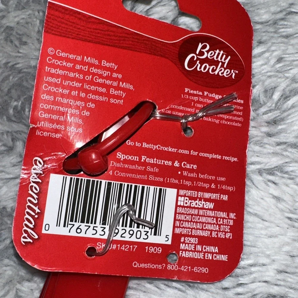 Betty Crocker Red Plastic Measuring Spoons Set 4 Piece Dishwasher Safe New